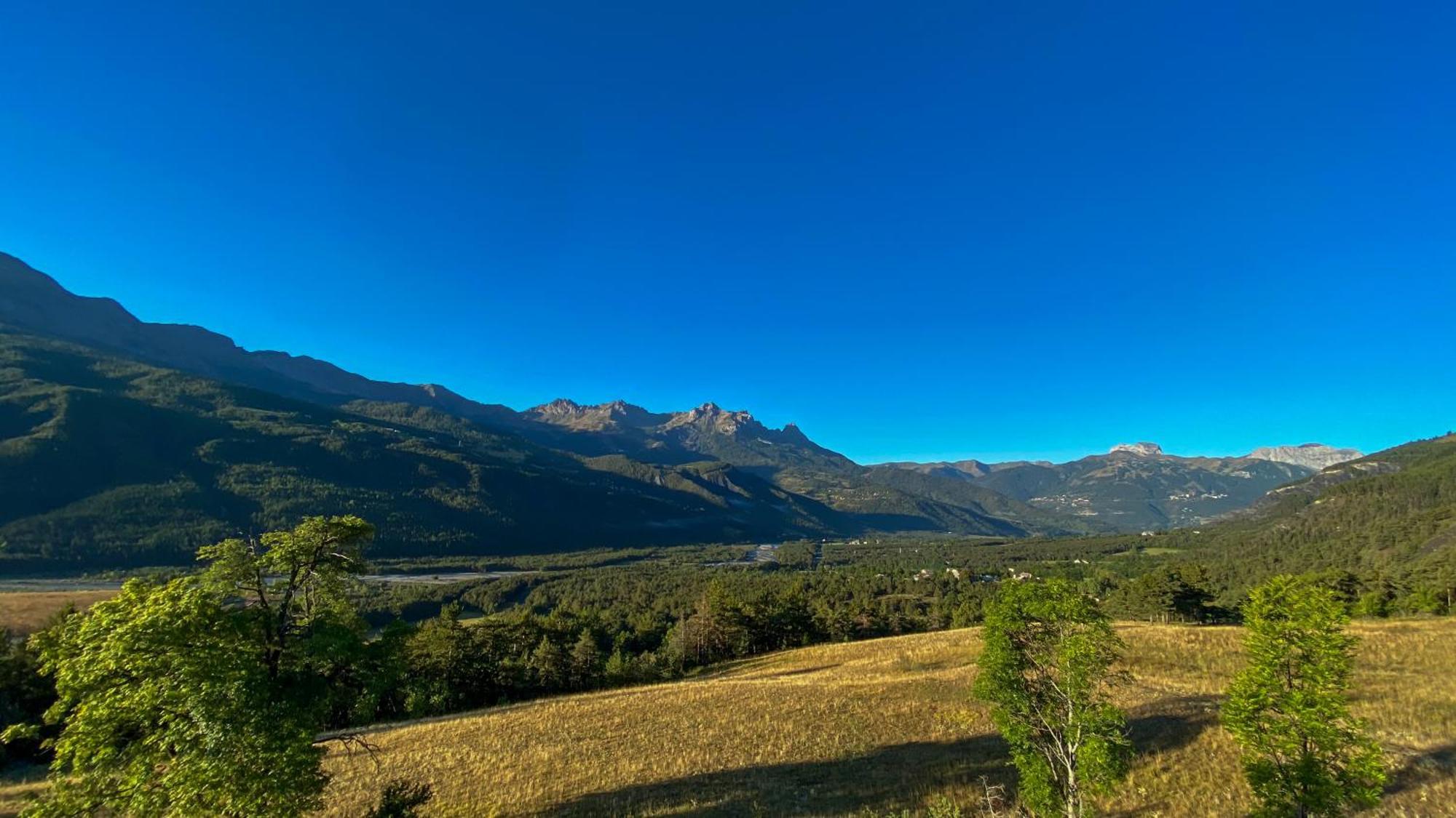 La Capitale - Les Gites De L Argile Barcelonnette Luaran gambar